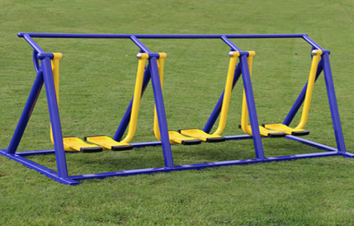 小區(qū)健身器材：太空漫步機