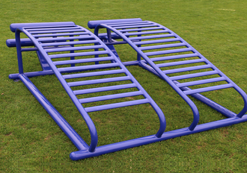 小區(qū)健身器材：腹肌板